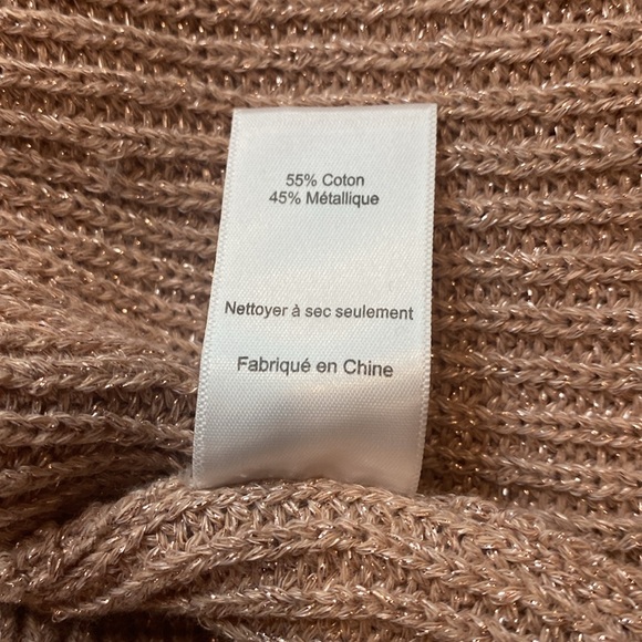 NWOT ASTR Square neckline & cropped silhouette Rose with Metallic Sweater Sz XL - Picture 6 of 7